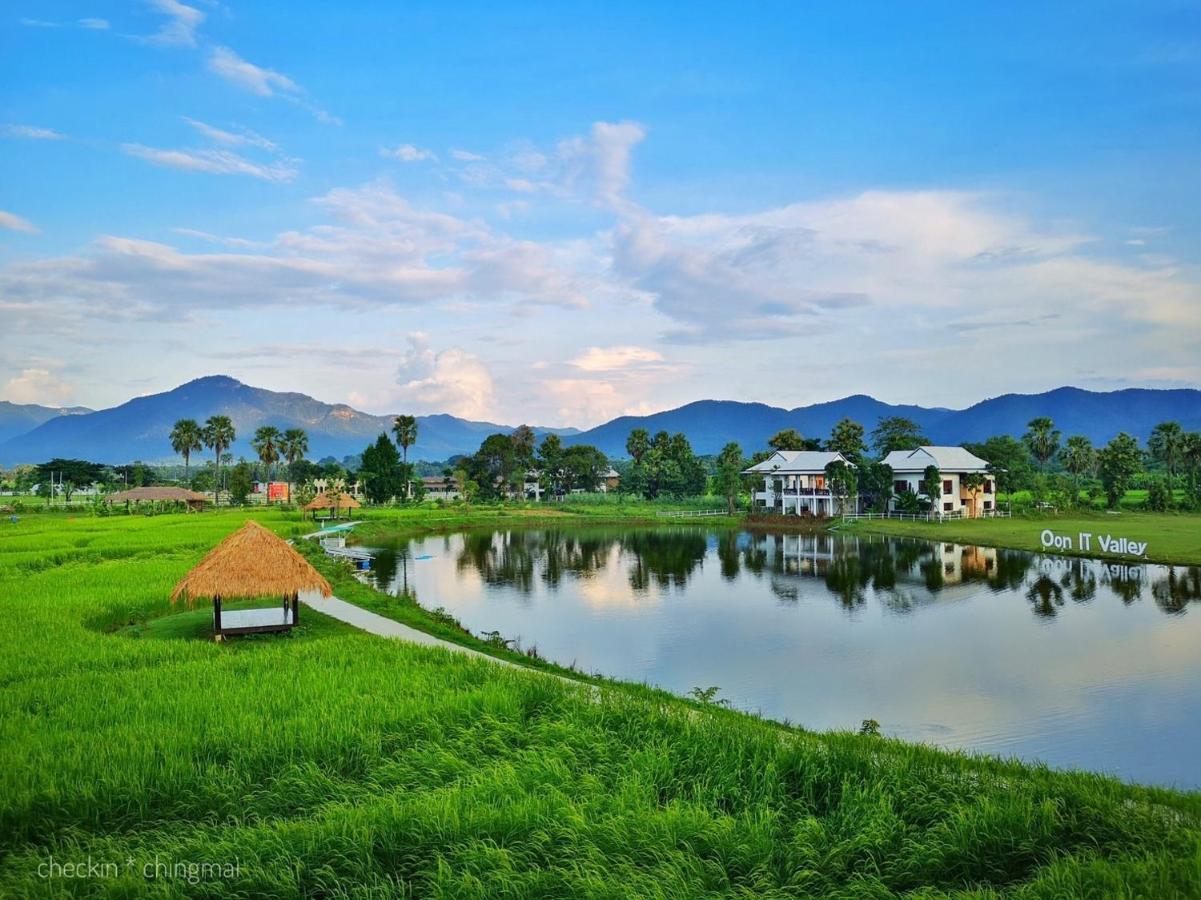Oon Valley Farm Stay San Kamphaeng Exterior foto